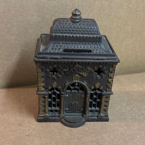 Antique Style Cast Iron Coin Bank